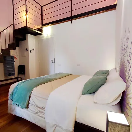 Πανσιόν Stanza Con Bagno Privato Centro Storico, Aria Condizionata Netflix Vicino Al Pozzo Della Cava-affittacamere 